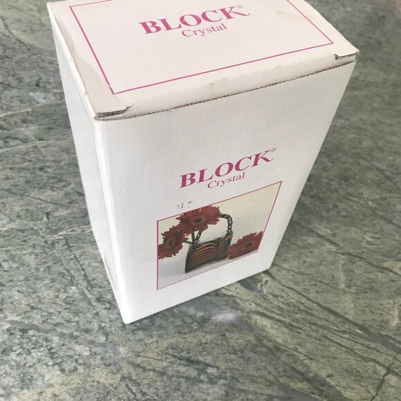 Vintage Block Crystal “Elizabeth” Handbag Vase  8"  Hand Cut & Polished  NIB - Picture 7 of 9